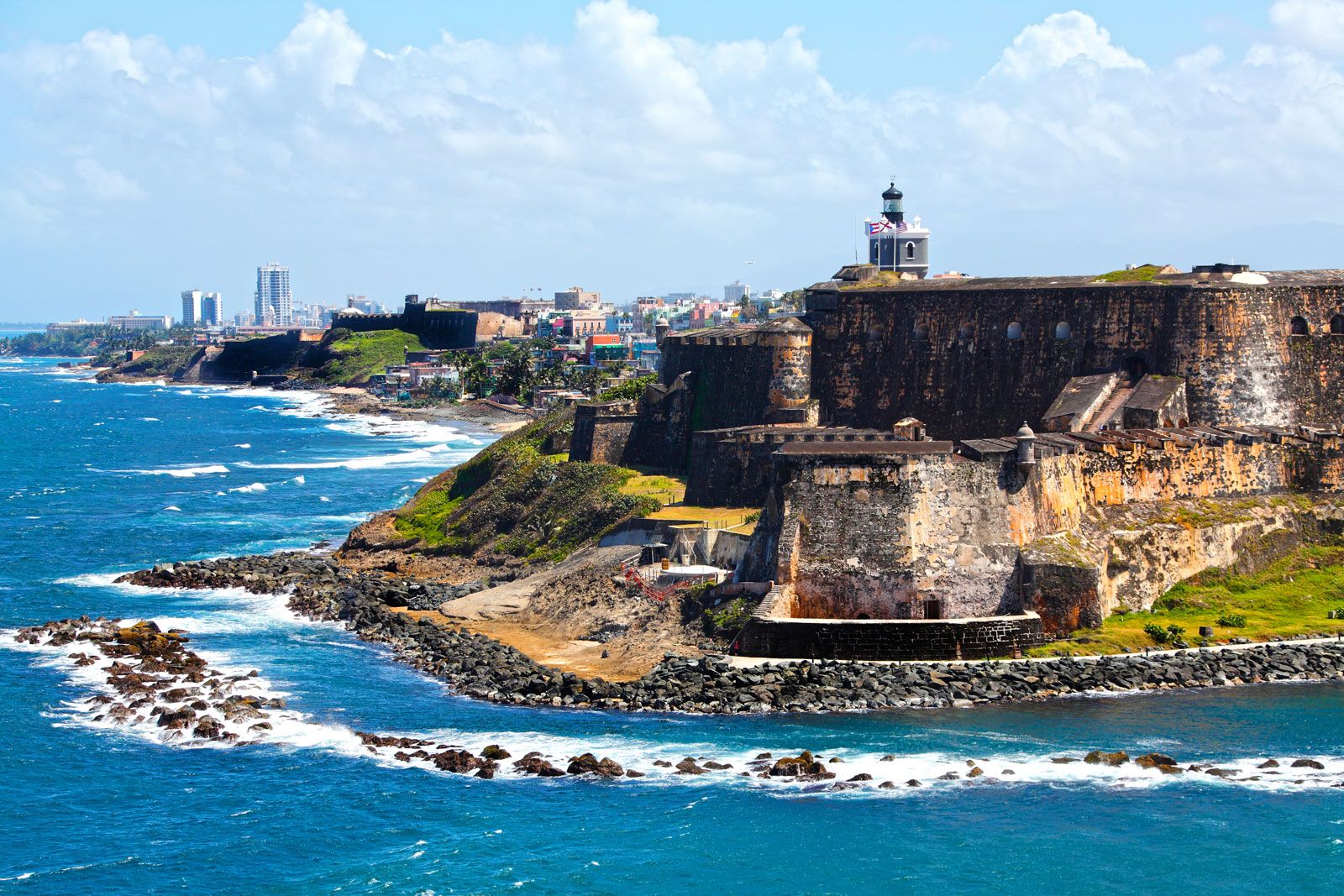 El-Morro-fort-old-San-Juan-Puerto-Rico[1]