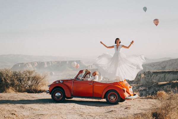 Planning and Executing a Solo Travel Wedding: A Unique Celebration