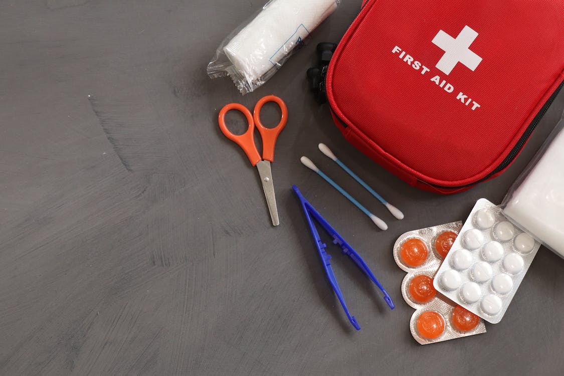 How to Choose the Right First Aid Kit for Camping